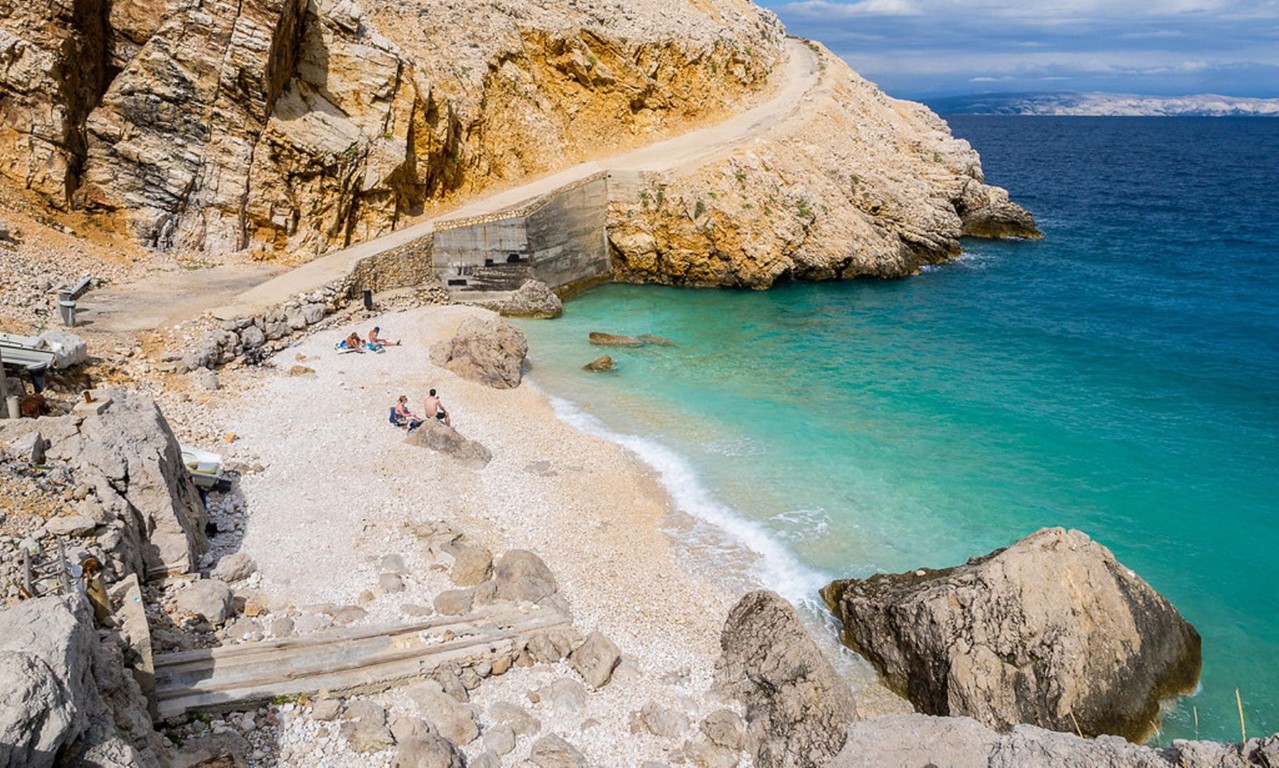 Playa Mali Bok en Cres alojamiento y apartamentos cerca ...